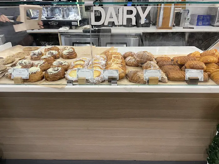 Patis Bakery Picture 1
