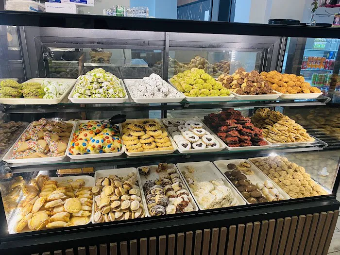 Safir Bakery & Cafe Picture 10