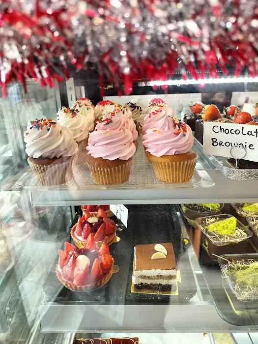 Safir Bakery & Cafe Picture 9