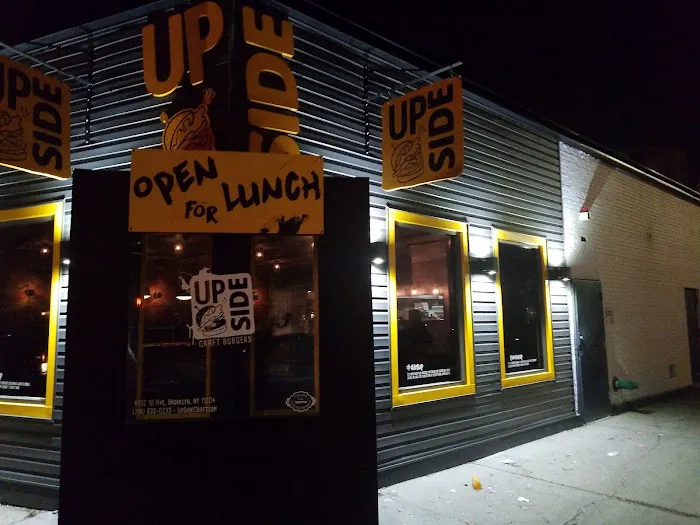 Upside Craft Burger Picture 8