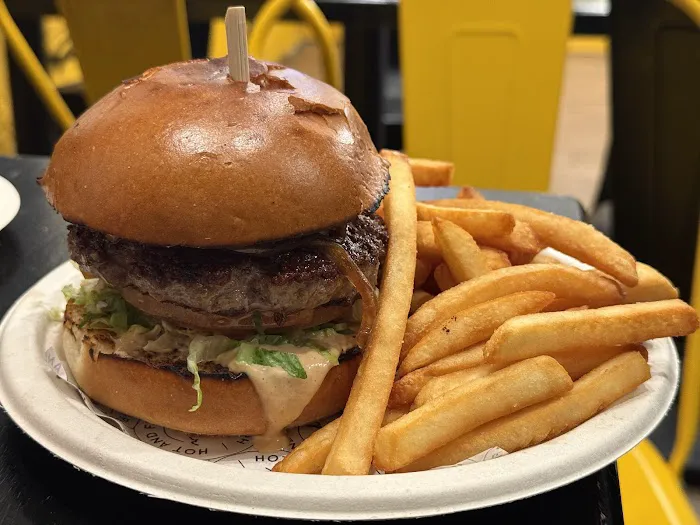 Upside Craft Burger Picture 6