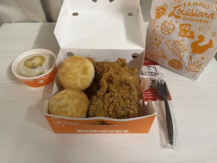 Popeyes Louisiana Kitchen Picture 8