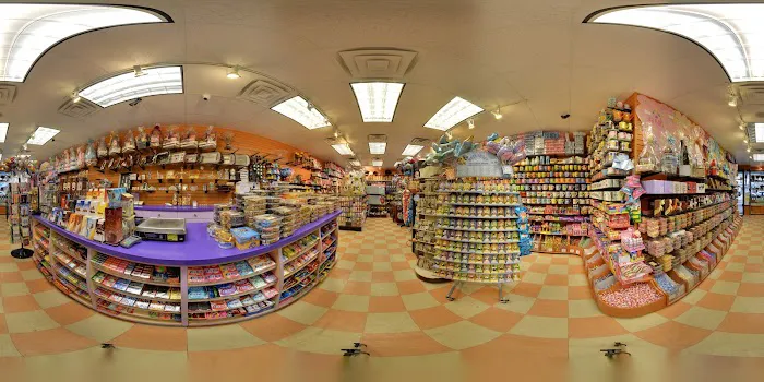 Sweetnes Candy Store Picture 8