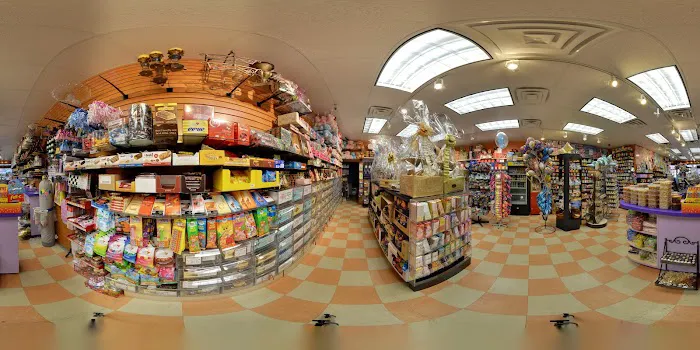 Sweetnes Candy Store Picture 6