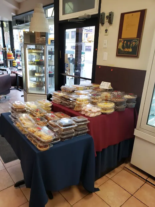Strauss Bakery Picture 1