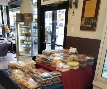Strauss Bakery