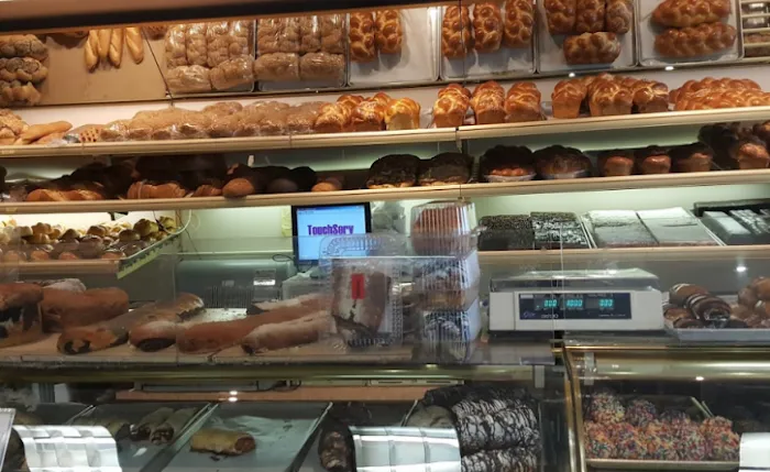 Strauss Bakery Picture 10