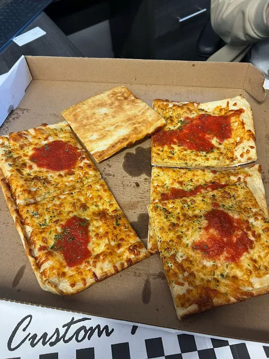 Crust Co. Pizza Picture 10