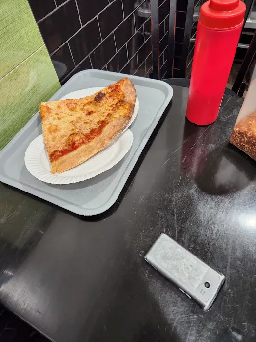 Crust Co. Pizza Picture 6