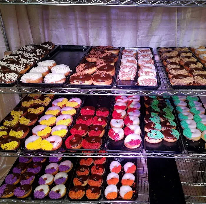 Royal Donuts Picture 6
