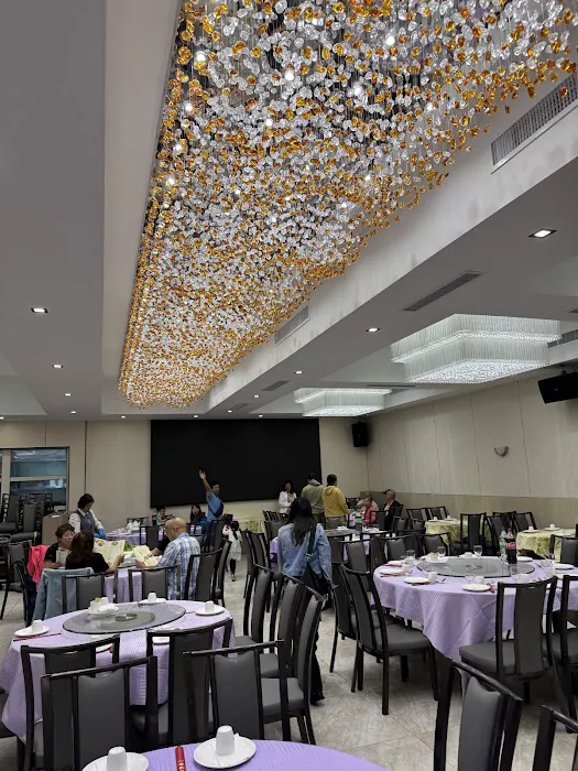 Empire Dim Sum Inc 鸿日酒家 Picture 7