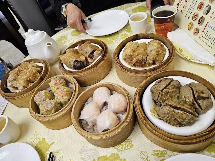 Empire Dim Sum Inc 鸿日酒家 Picture 10