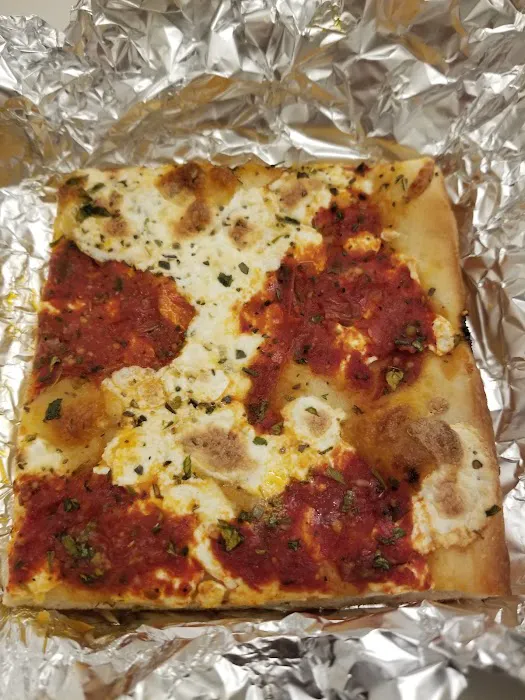 Crown Bagels and pizza Picture 5