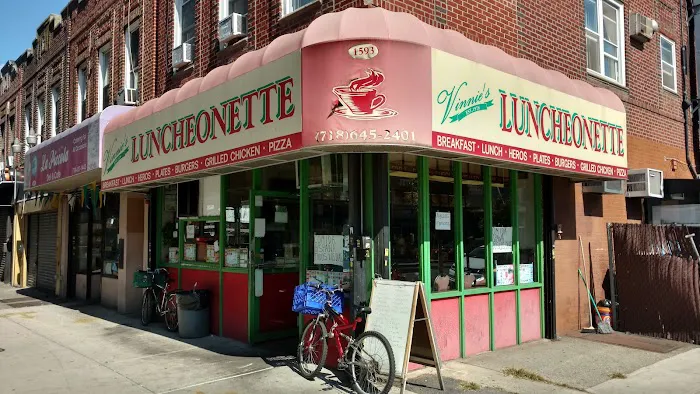 Vinnies Luncheonette Picture 2