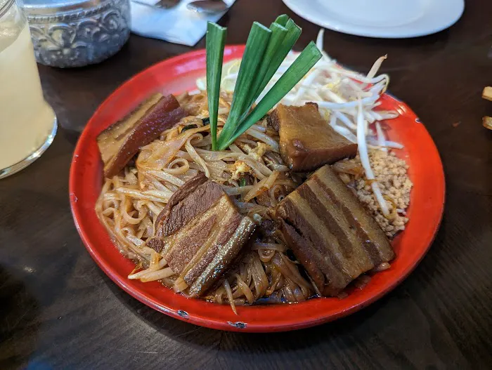 Pad Thai Kitchen Picture 6
