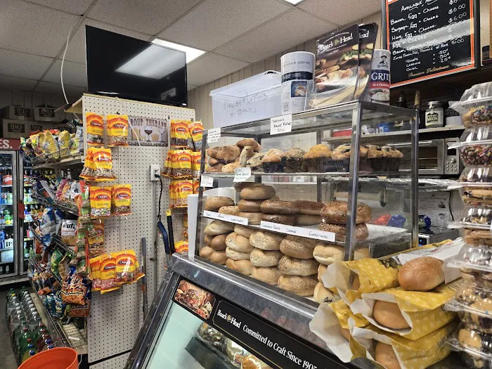 Uncle Richie's Deli Picture 2