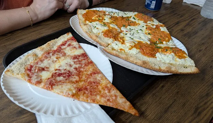Maria's Pizza Picture 2