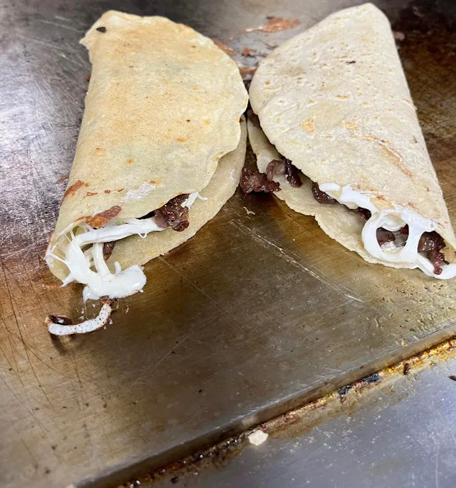 Tacos El Coyote Picture 10