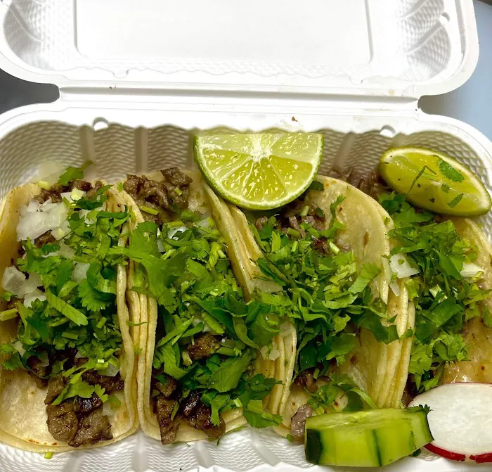 Tacos El Coyote Picture 5
