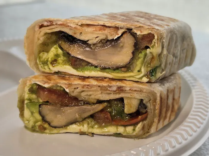 Wrap N' Roll Cafe Picture 2