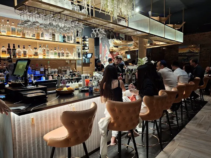 Sushi Tokyo Picture 7
