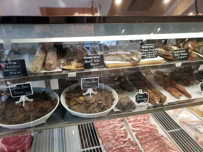 YAKAR Kosher Steakhouse Picture 2