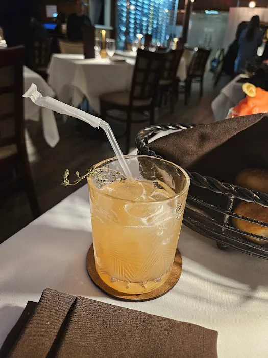 YAKAR Kosher Steakhouse Picture 4