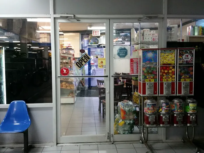 Daniela S Cafe Inc Picture 2