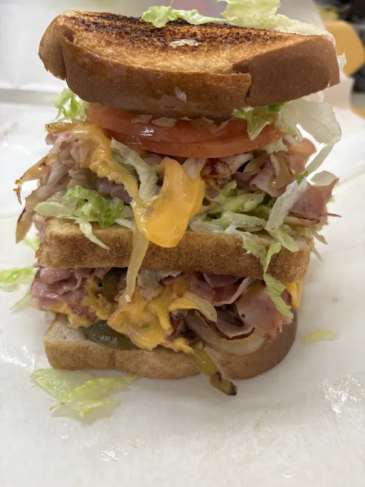 El Triunfo Deli Picture 10