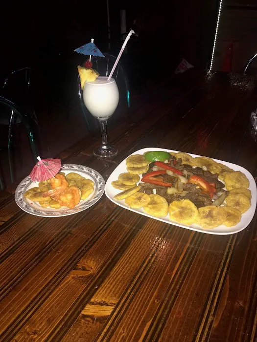 Aris Sports Bar Restaurant Picture 6