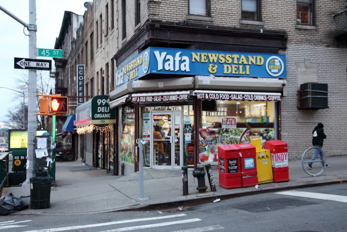 Yafa Deli & Grill Picture 6