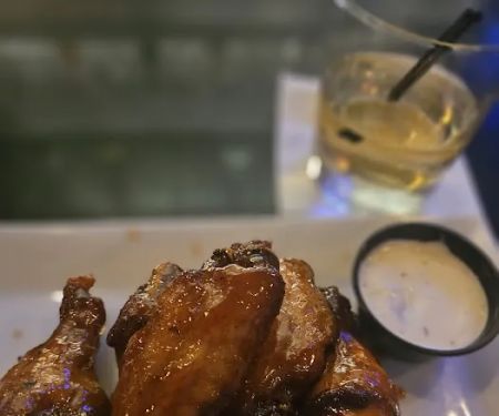 West Bar and Lounge