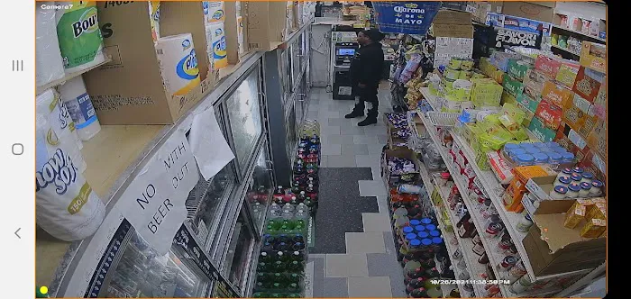 2 Hands Deli Picture 8