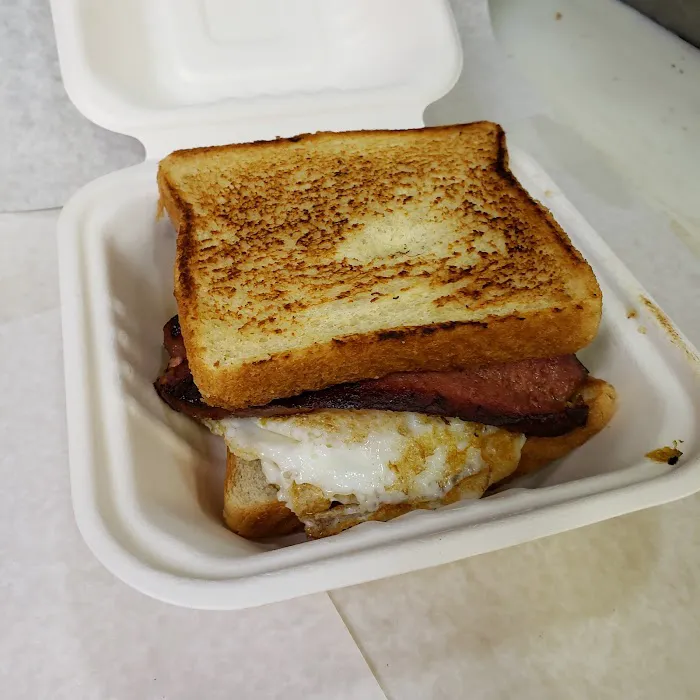 Gardens Deli Picture 5