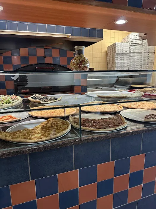 Bella Pizza Picture 1