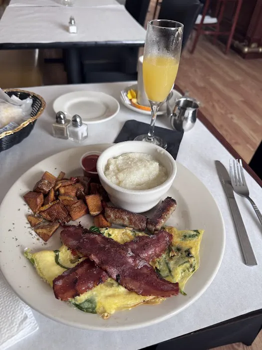 Pretty Toni's Cafe Picture 3