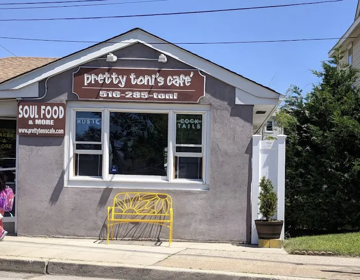 Pretty Toni's Cafe Picture 9