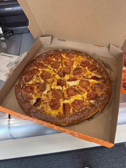 Little Caesars Pizza Picture 4