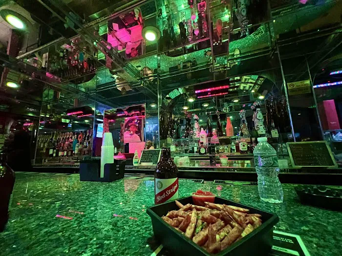 Edge Bar & Lounge Picture 3