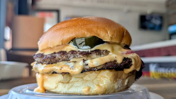 Kansas Chicken and Burger Picture 3