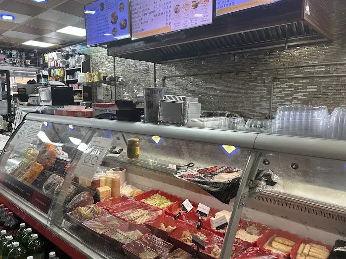 Supreme Gourmet Grocery Picture 5