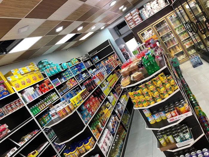 Supreme Gourmet Grocery Picture 10