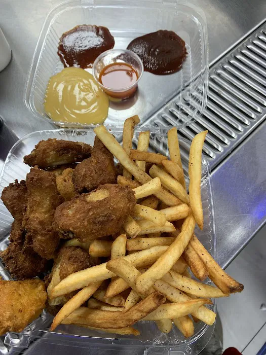 Supreme Gourmet Grocery Picture 6