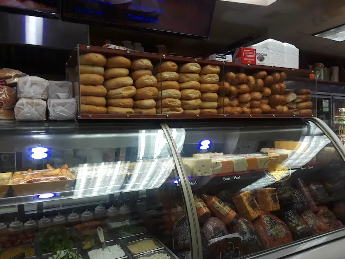 7&7 Deli & Grill Picture 4