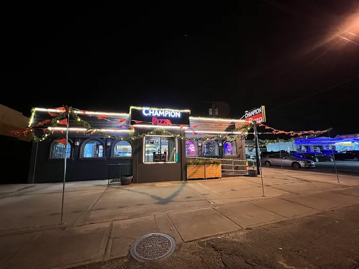 Champion Pizza - Elmont Picture 7