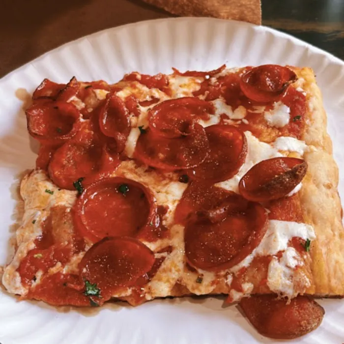 Champion Pizza - Elmont Picture 4