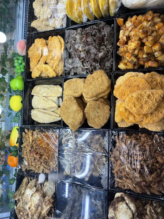 M&M GRILL N JUICE SALAD BAR Picture 4