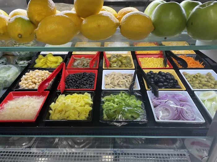 M&M GRILL N JUICE SALAD BAR Picture 10