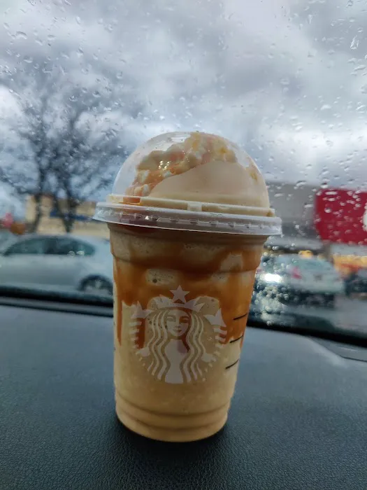 Starbucks Picture 3
