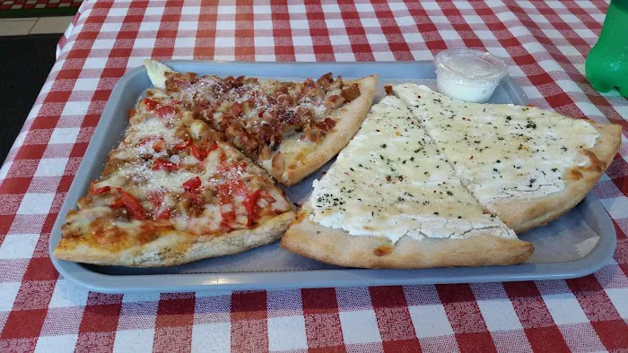 Hi-Class Pizza Picture 3